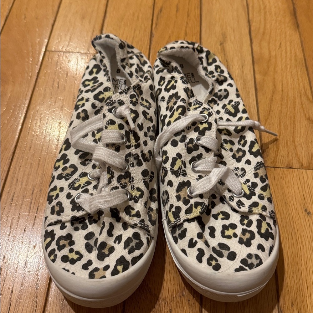 Time and Tru Animal Print Slip-On Flats
